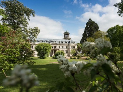 照片: Schloss mit Park Kaarz